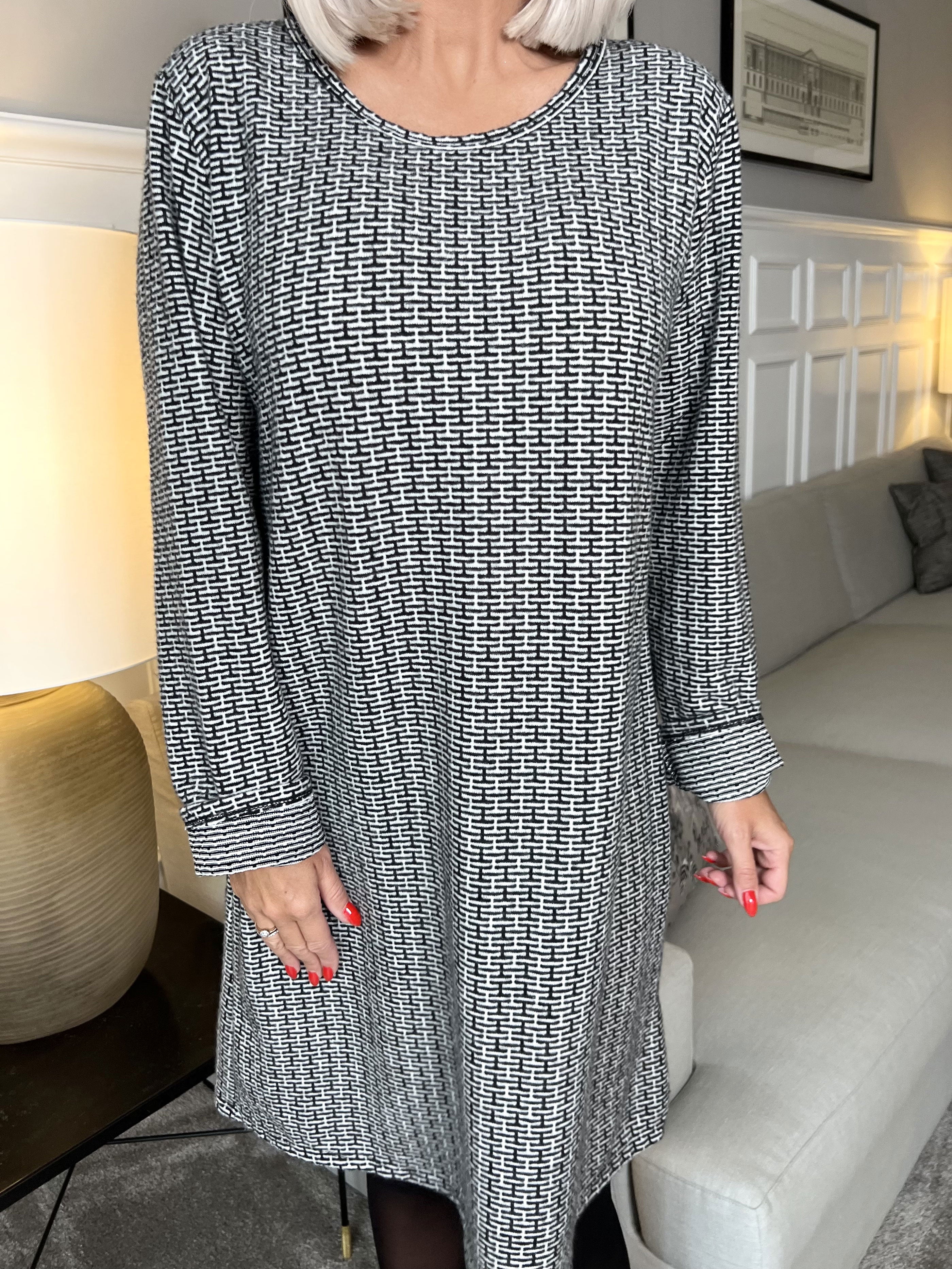 Nelma - Super fin klänning med mönster